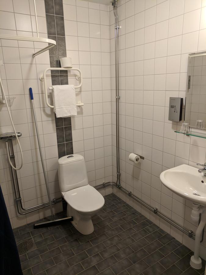 Hotell Haessloe Вестерос Экстерьер фото